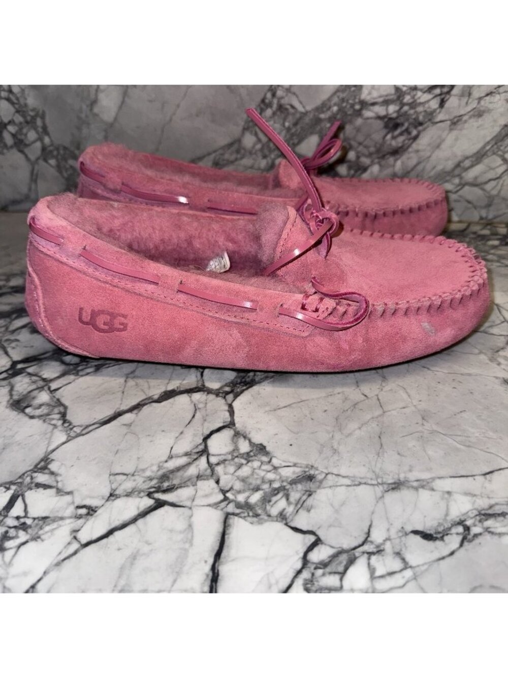 Ugg Womens Size 5 Dakota Suede Wild Berry  Slippers Shoes